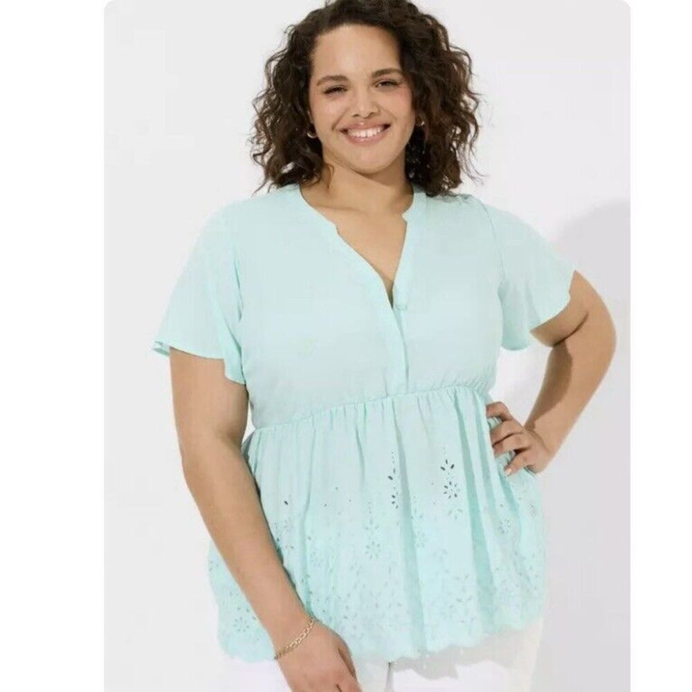Torrid Powder Blue Babydoll Eyelet Challis Top Size 2X
